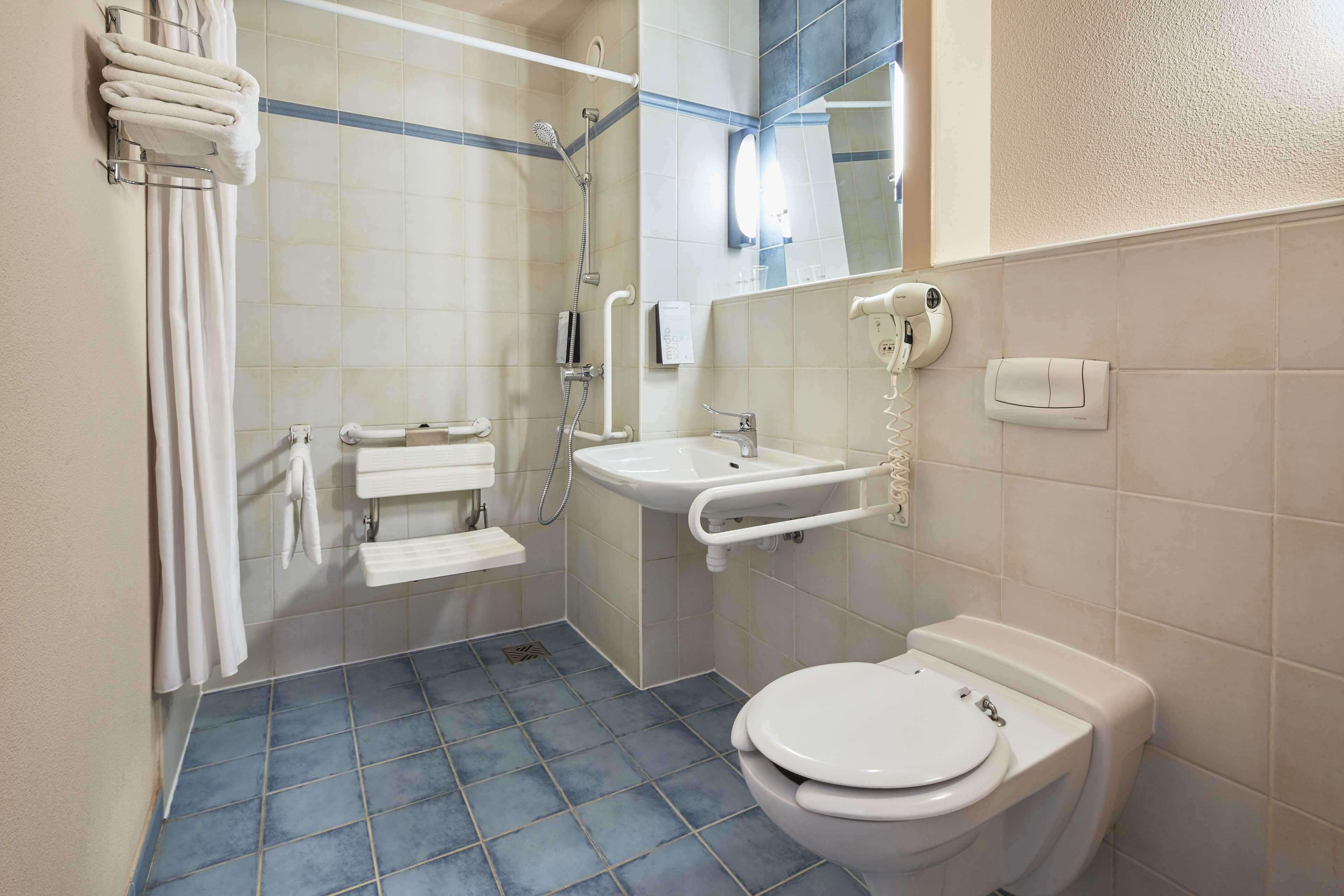 Hotel Campanile Poznań Extérieur photo