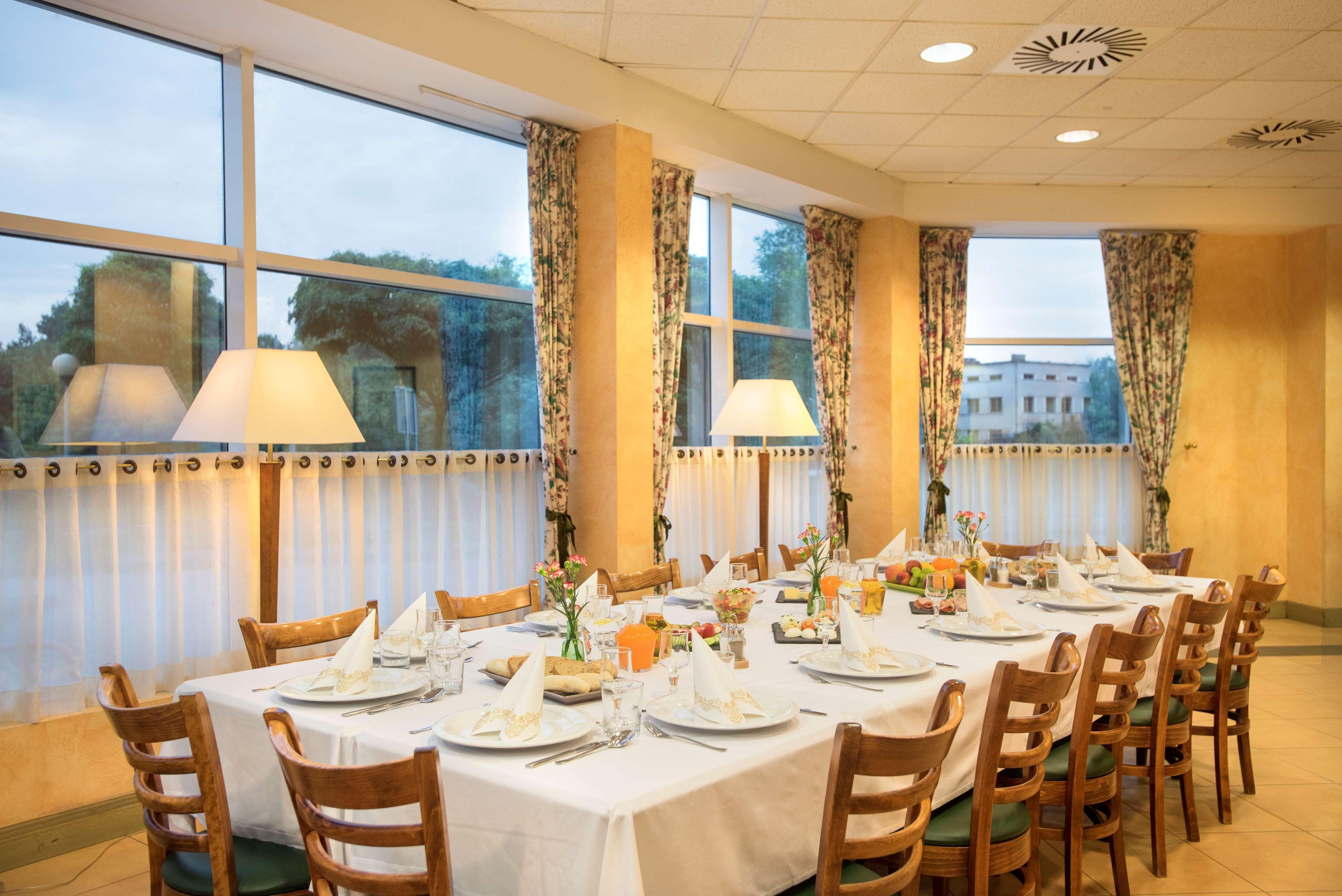 Hotel Campanile Poznań Extérieur photo
