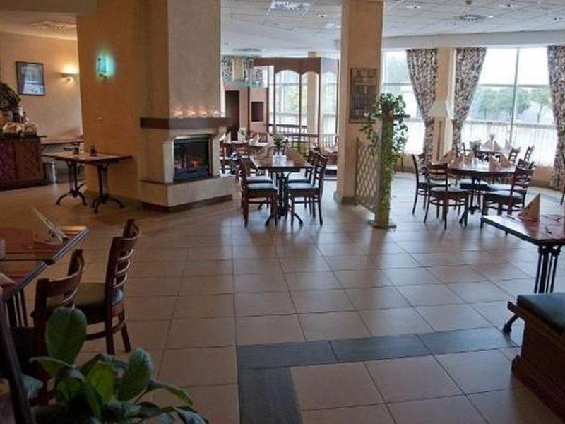 Hotel Campanile Poznań Extérieur photo