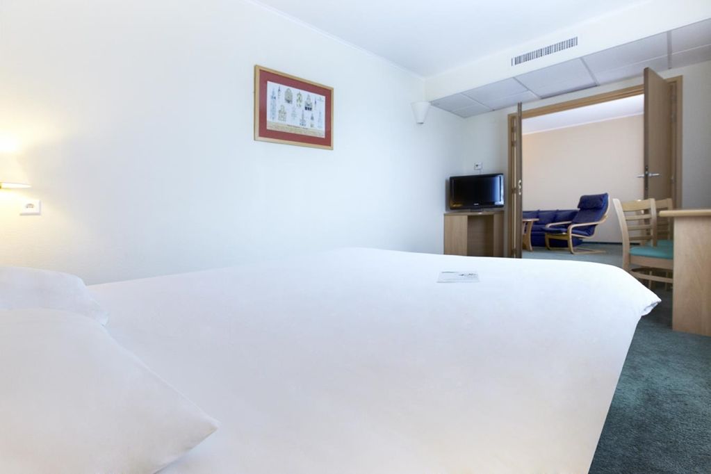 Hotel Campanile Poznań Chambre photo
